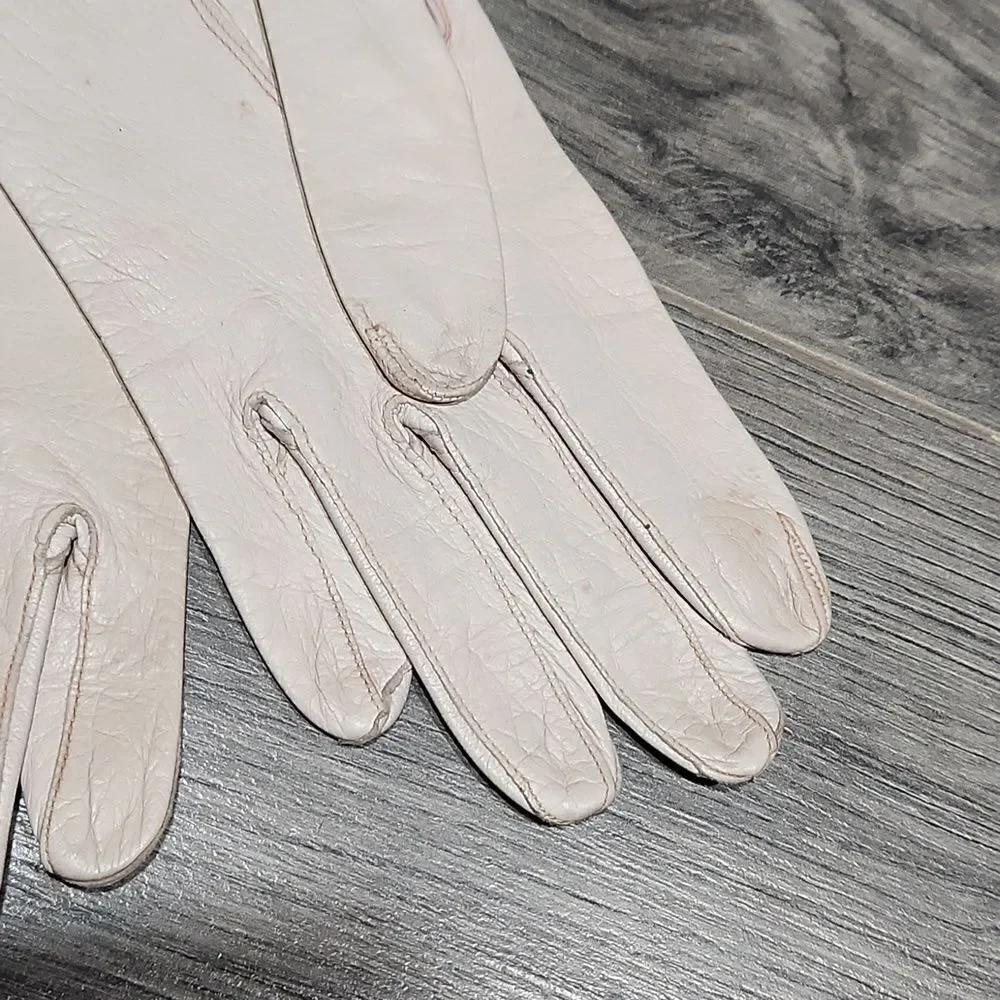 GUC Vintage White Old English Soft Riding Gloves